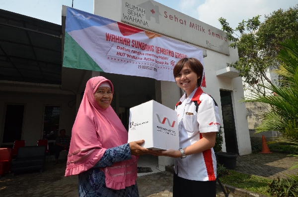 Rangkaian HUT 44 tahun Wahana Artha Group 2.000 Paket Sembako diberikan Pada Warga Tangerang