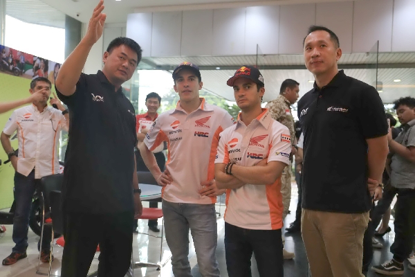 Marc Marquez dan Dani Pedrosa Kunjungi Main Dealer Wahana Honda