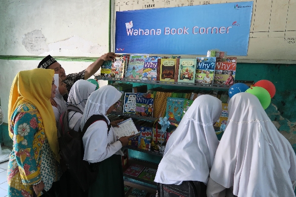 Jelang HUT Ke 45 Wahana Artha Group Sediakan Sarana Baca di 45 Sekolah