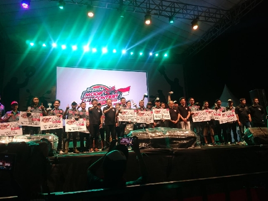 Final Honda Modif Contest 2017 Ribuan Biker Jadi Saksi Kreatifitas Modifikator Jakarta