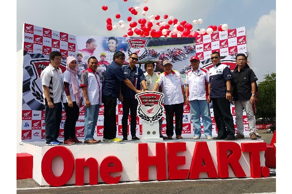Ratusan Pembalap Mengikuti Honda Dream Cup Seri 3 Jakarta