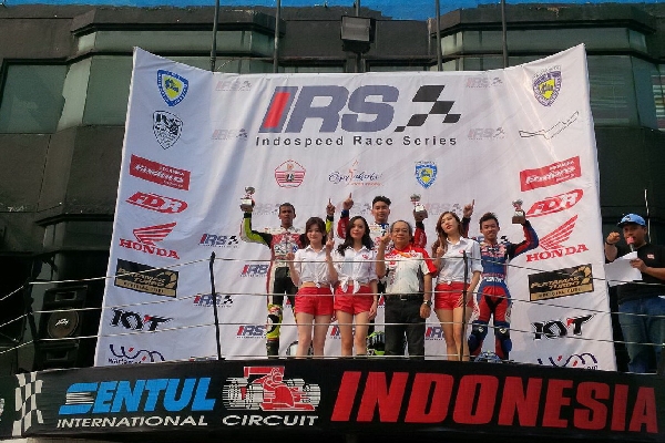 Wahana Dunia Motor Racing Team Seri 1 IRS 2017, Harlan Fadillah Tembus Posisi Pertama