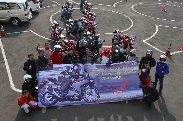 Wahana Ajak Media Rasakan Sensasi CBR250RR