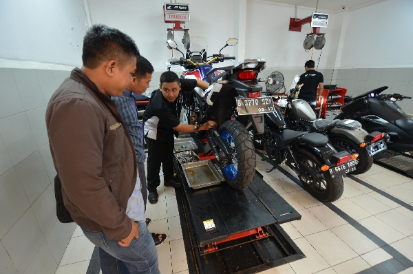 Layanan ‘Manja’ Konsumen Premium Honda BigBike