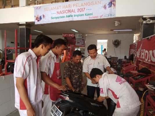Jutaan Motor Lakukan Perawatan dan Perbaikan di AHASS