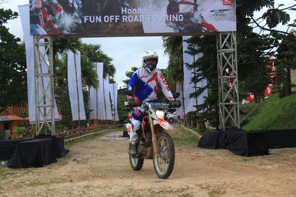 Honda Fun Off Road Touring Wahana Tantang Konsumen Jelajahi Jalur Off Road