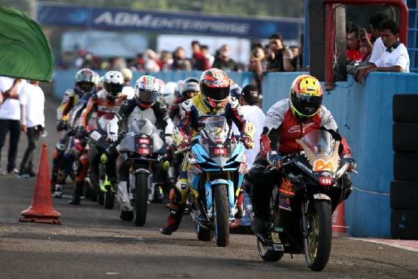 Honda Beri Wadah Balap Komunitas CBR