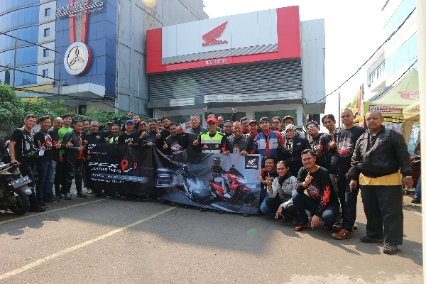 Wahana Ajak Komunitas Turing elegan Dengan Honda PCX
