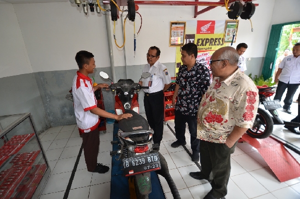 SMK Binaan Wahana Miliki Bengkel Resmi AHASS