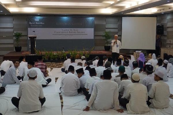 Buka Puasa Bersama dan Santunan Anak Yatim