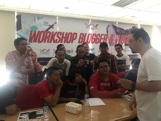 Biar Kreatif, Blogger dan Vlogger ‘Berbagi’ Ide