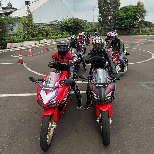 Komunitas CBR Penasaran Produk Anyar Honda CBR250RR