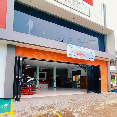 Vokasi SMK Binaan Cetak Siswa Andal, AHASS Tefa SMKN 8 Tangerang Layani 1.000+ Servis Motor Honda