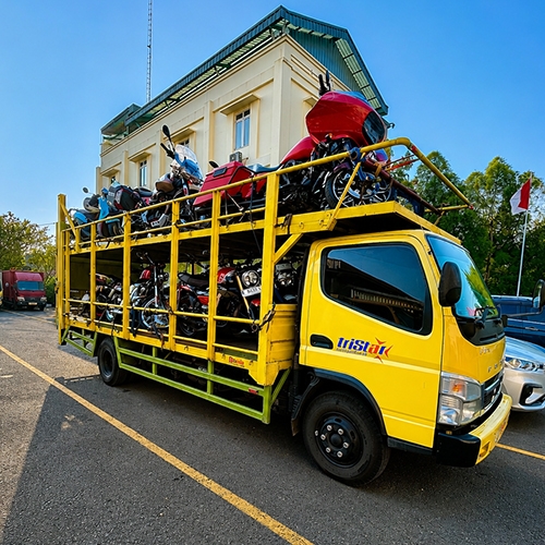 Beragam Jenis Motor Carrier dan Car Carrier PT Tristar Transindo Menjadi Solusi Terhadap Distribusi Kendaraan Pelanggan